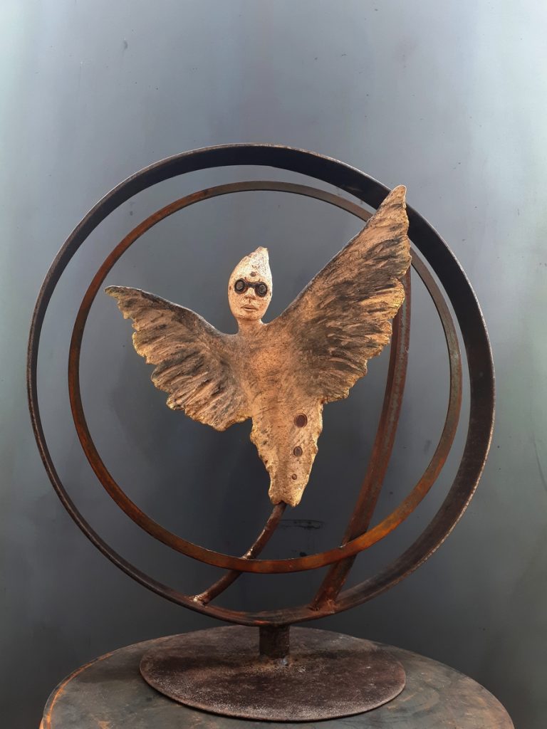 Frilley-sculpture-mtal-grs-oiseau-hybride-France